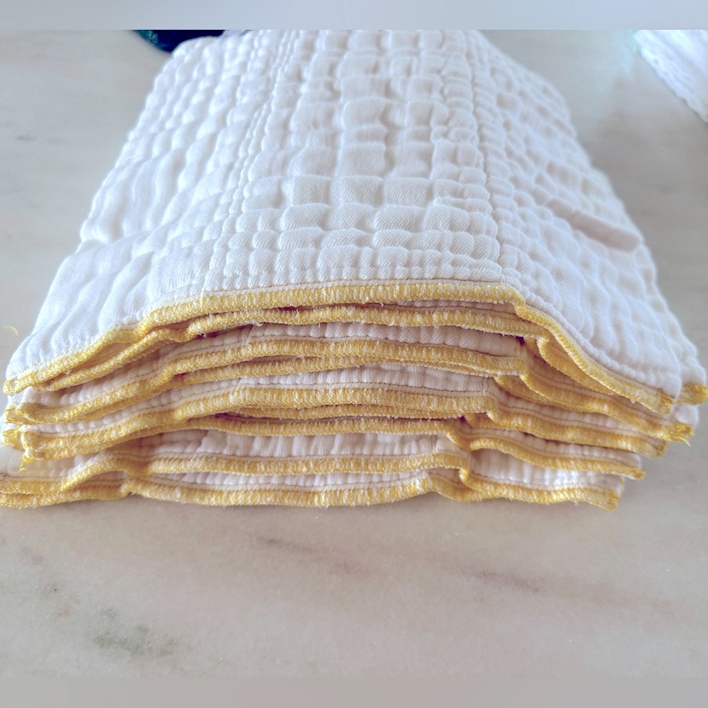 Cloth-eez classic white Prefolds Small